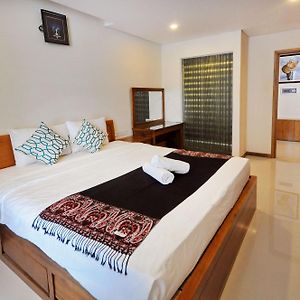 Holi Beach Hotel & Apartments